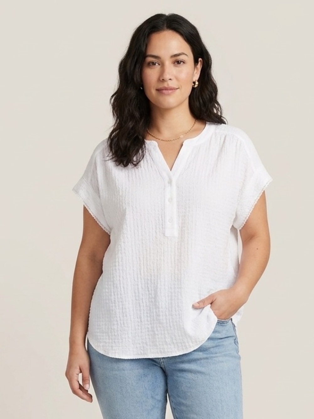 Jane and Delancey White Textured‎ Button Front Tunic